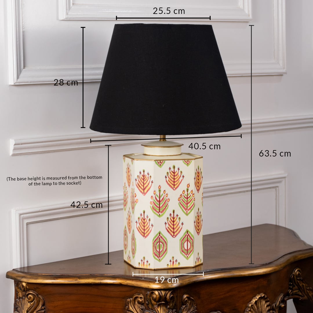 Ceramic table lamp with black shade showing total height of 63.5 cm base width of 19 cm and shade width of 25.5 cm. The image highlights ideal size and proportions suitable for bedside tables and home office spaces.