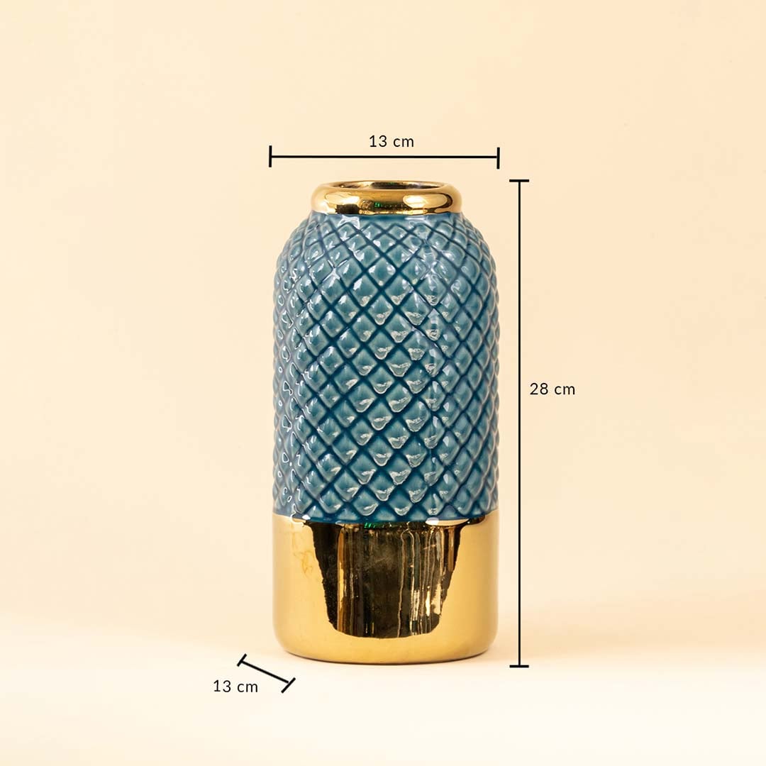 Blue textured vase with gold bottom showing measurements clearly marked as 28 cm height and 13 cm width.