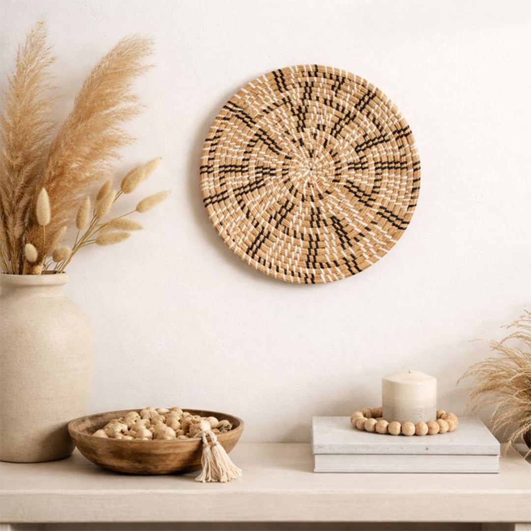 zig zag handwoven wall basket main lifestyle